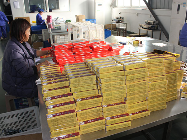 膏藥代加工流程:自己如何找膏藥廠家代工生產做膏藥 膏藥代加工流程:自己如何找膏藥廠家代工生產做膏藥